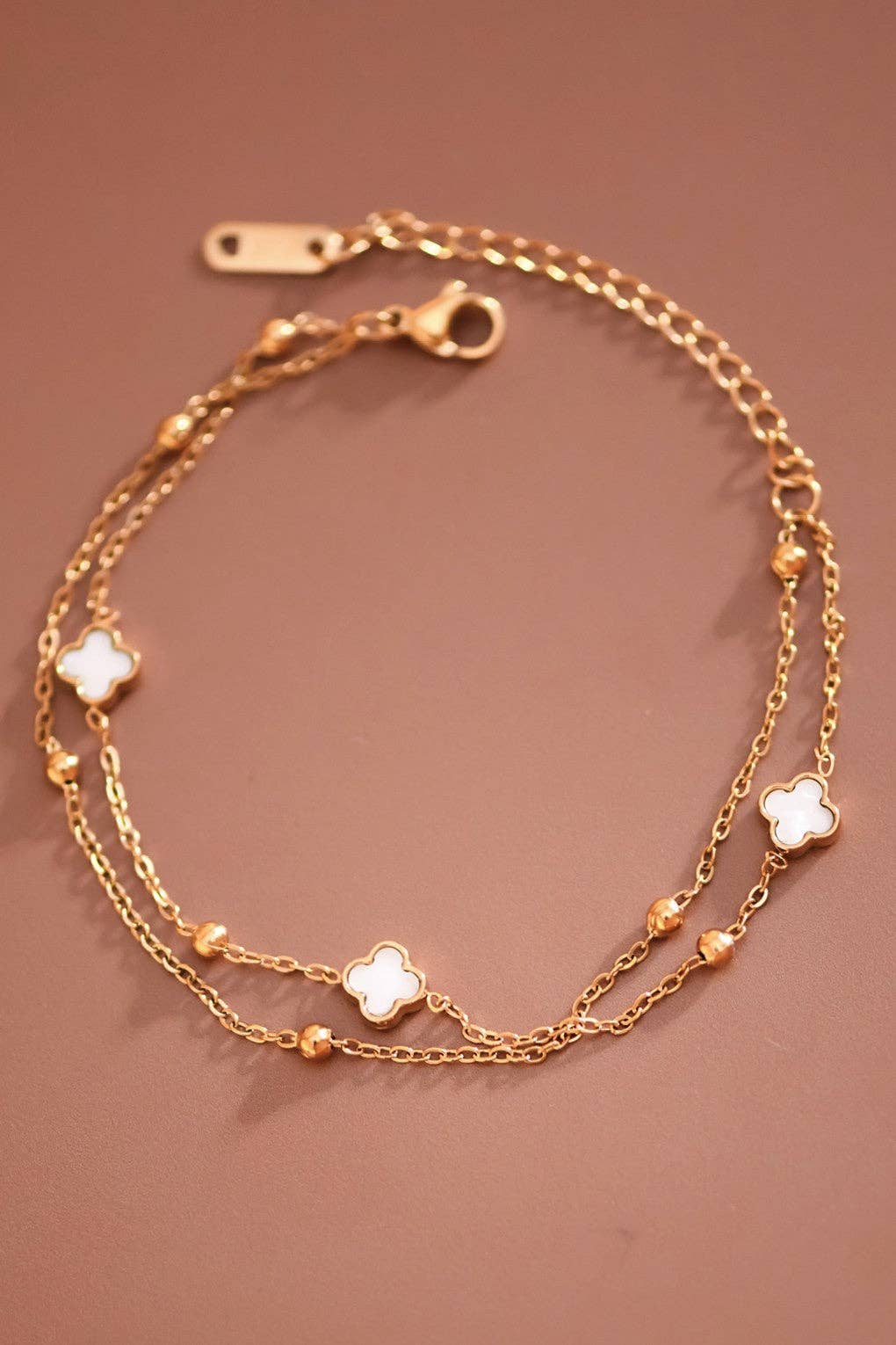 White Quatrefoil Gold Chain Bracelet