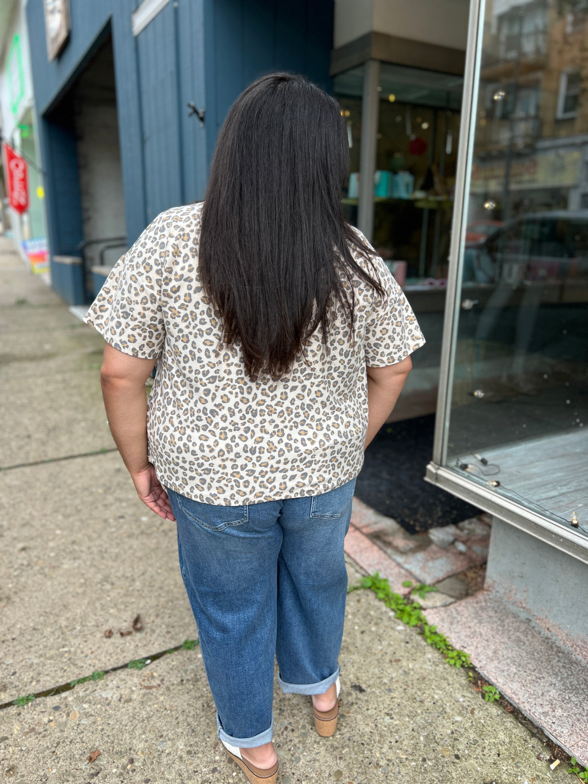 Judy Blue Medium Rise Barrel Jeans