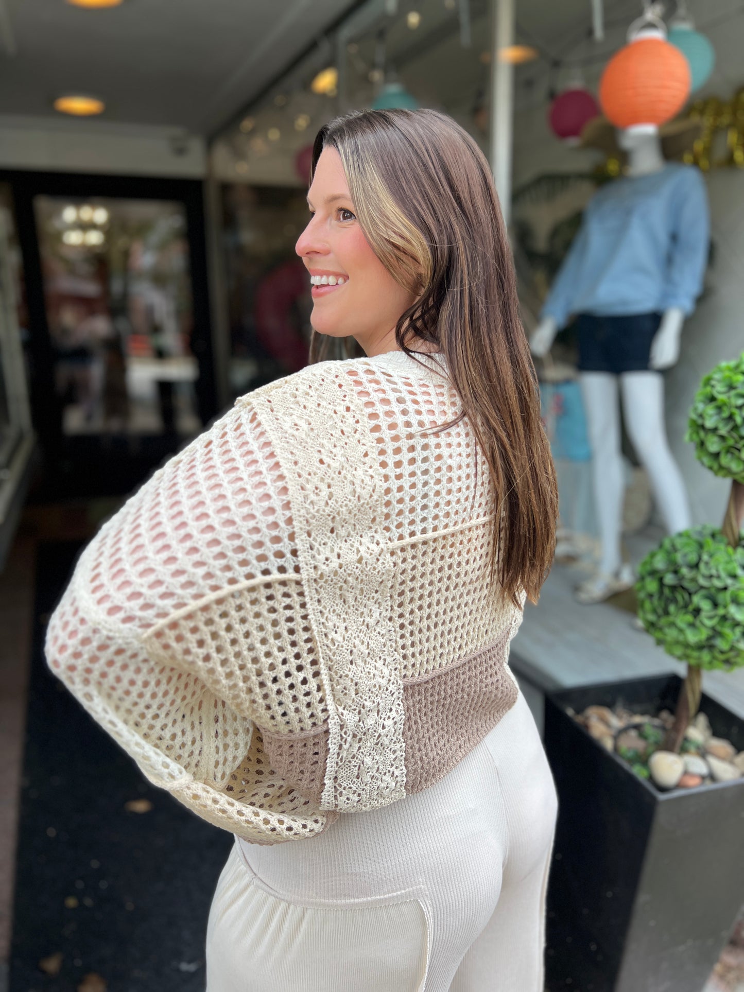 Shell Patch Open Knit Sweater