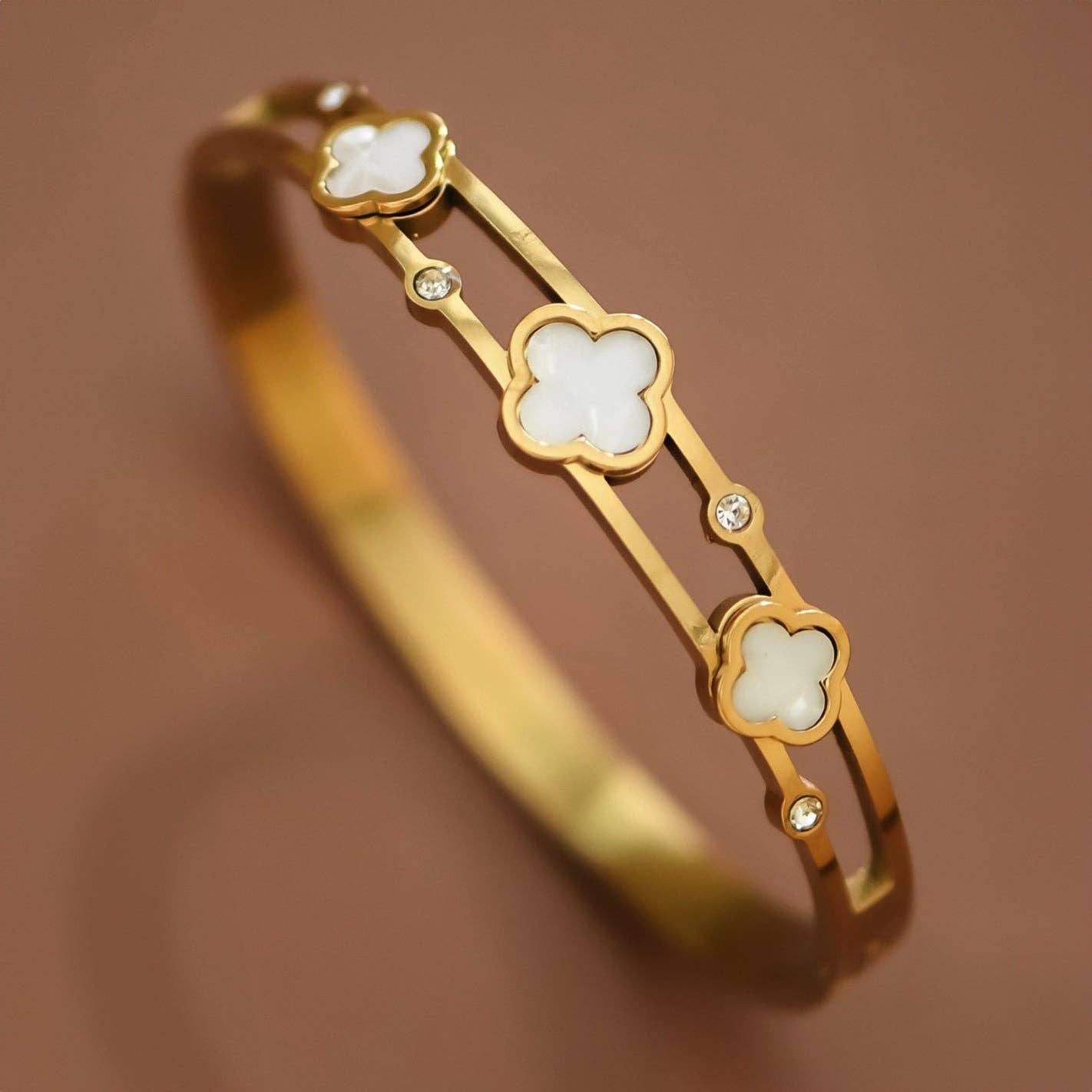 Quatrefoil Bangle Bracelet