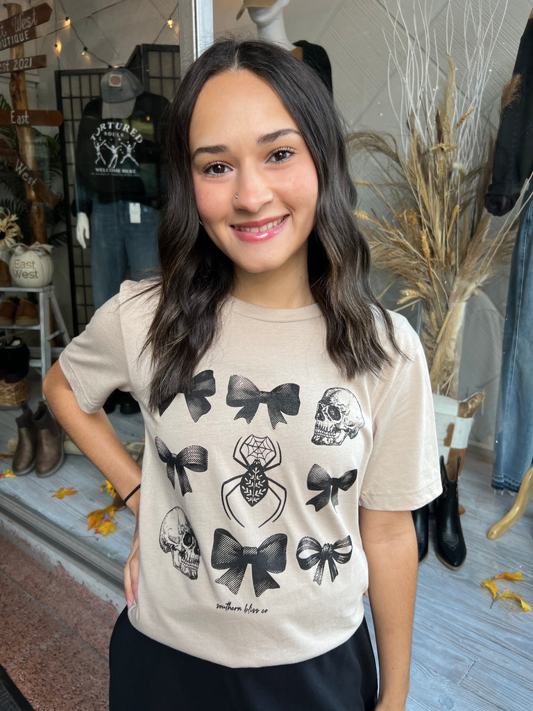 Bows & Skulls Tee