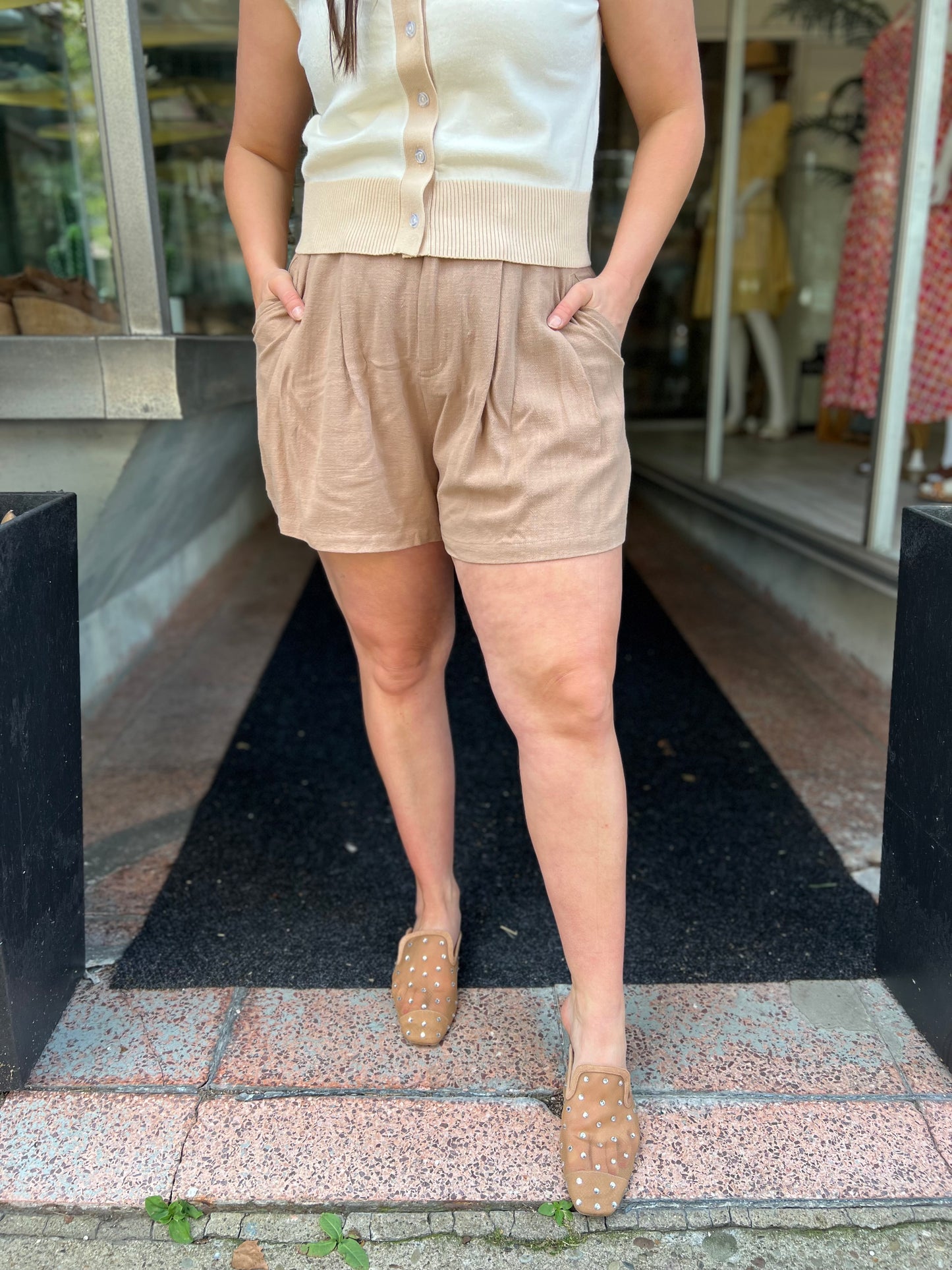 *Final Sale* In My Head Pleated Shorts