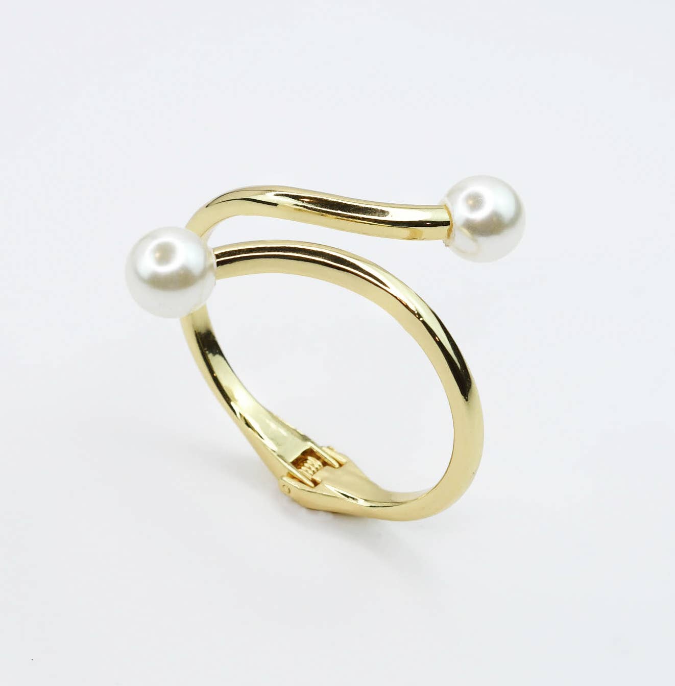 Kind of a Moment Double Pearl Bangle