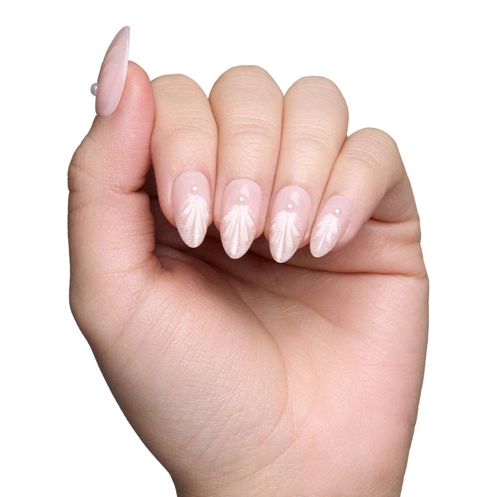 Honeymoon Press-On Nail Set