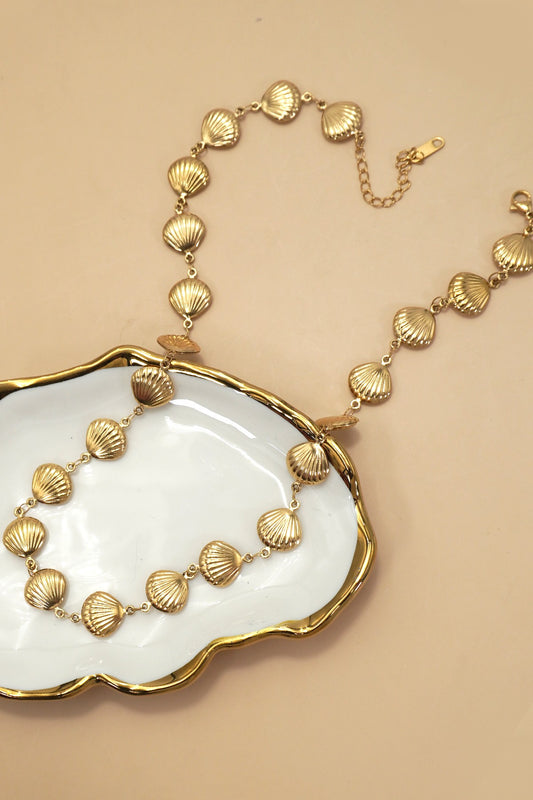 Gold Seashell Necklace