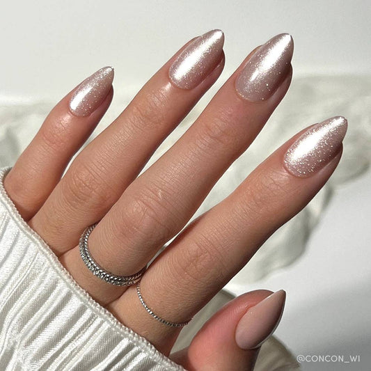 The Vow Press-On Nail Set
