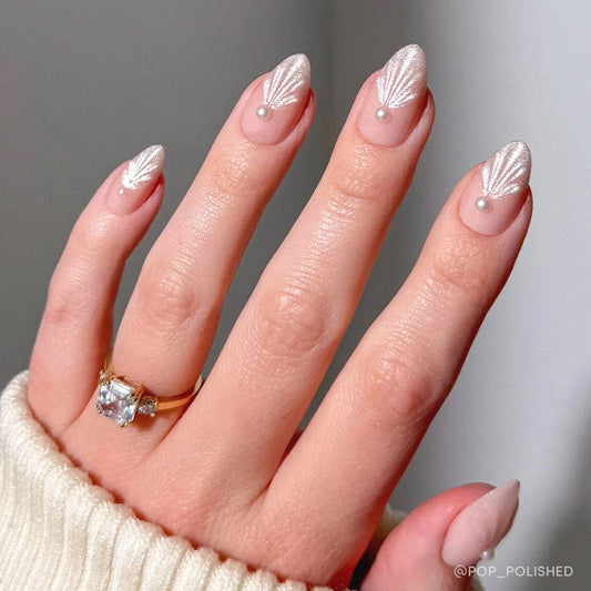 Honeymoon Press-On Nail Set