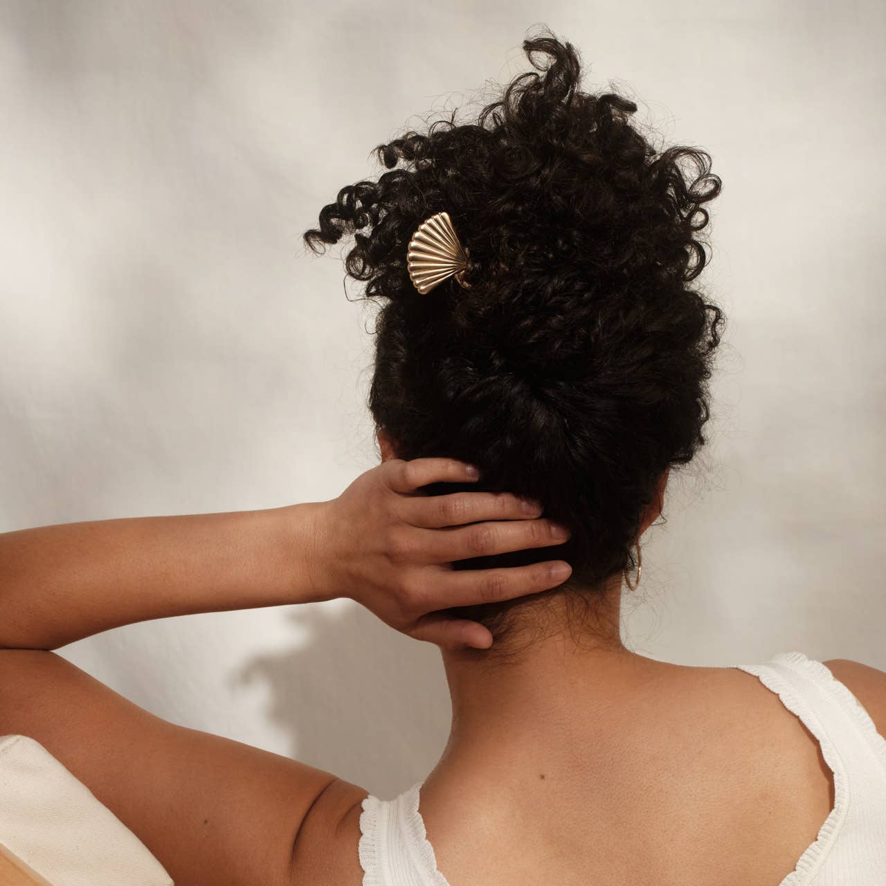 Gold Clam Shell Hair Pin