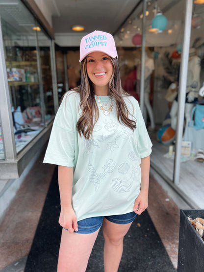 Summery Outline Tee