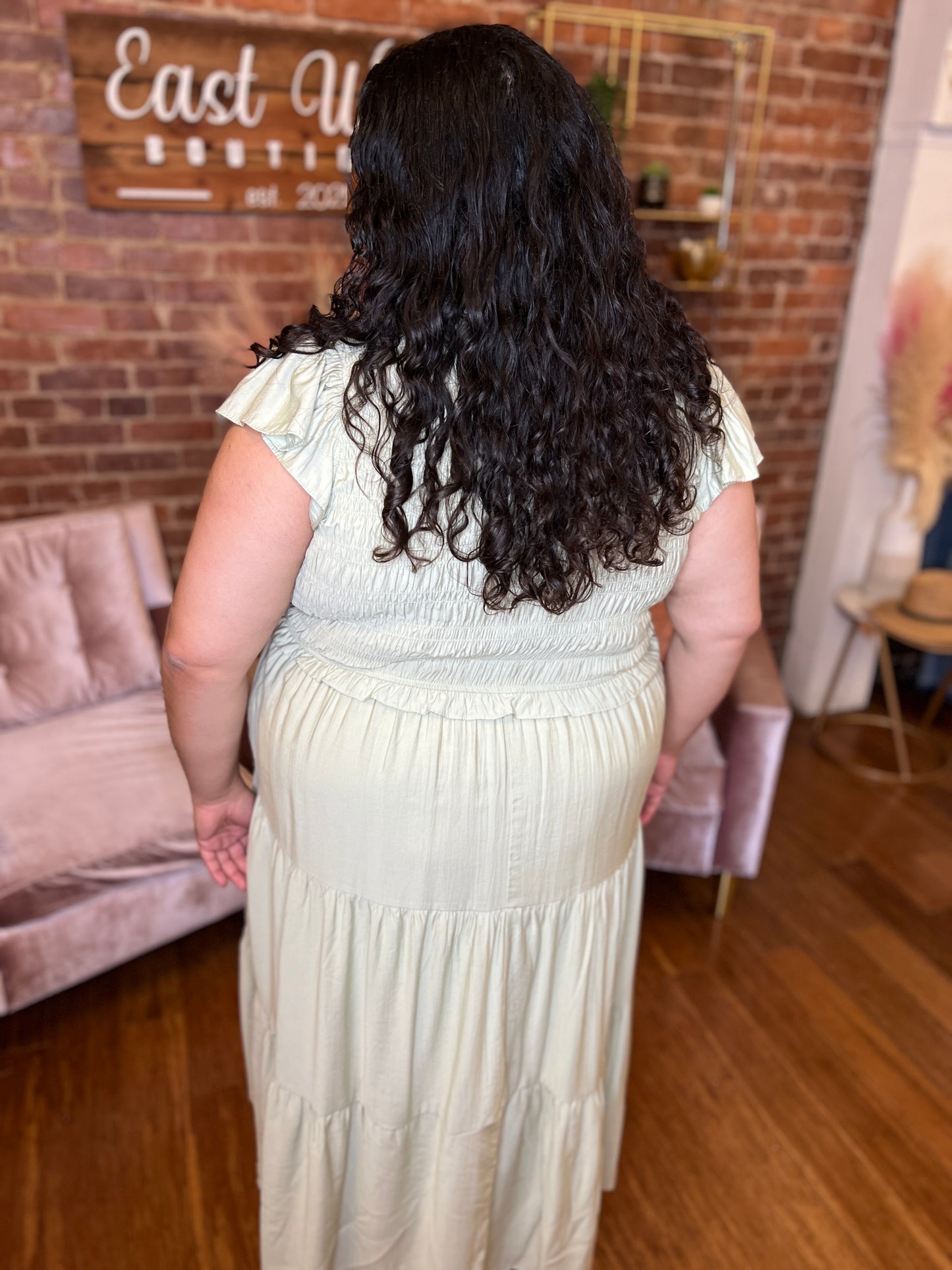 Light Breeze Midi Dress