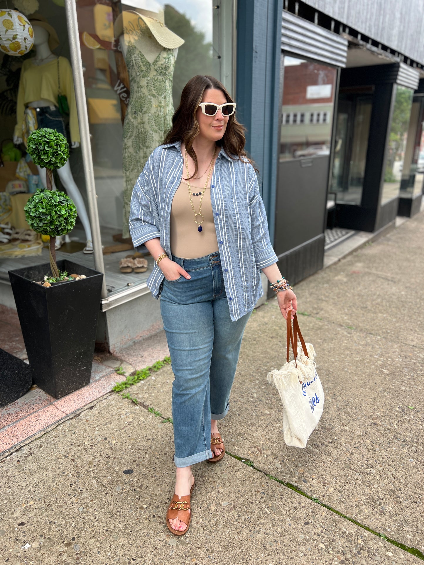 Judy Blue Cooling Boyfriend Jeans