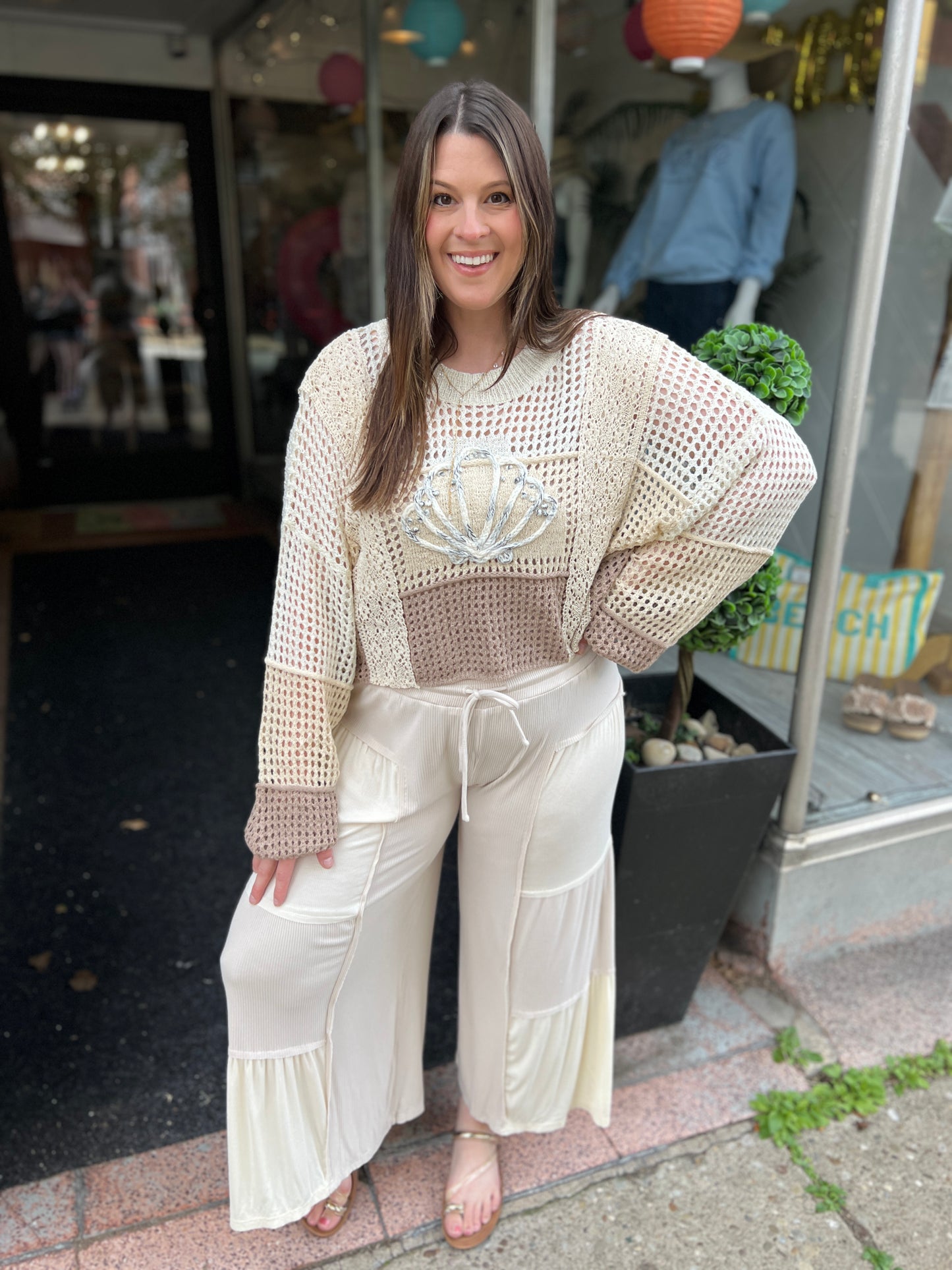 Shell Patch Open Knit Sweater