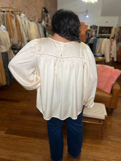 *Final Sale* Get Closer Blouse
