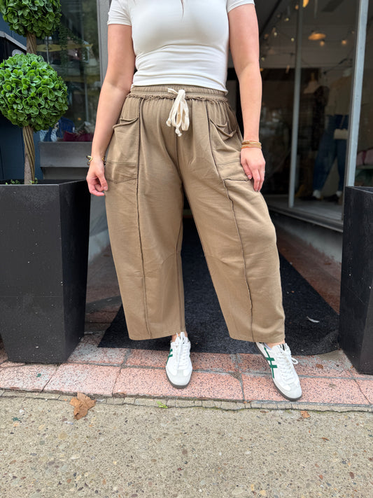 Caught A Vibe Barrel Sweats