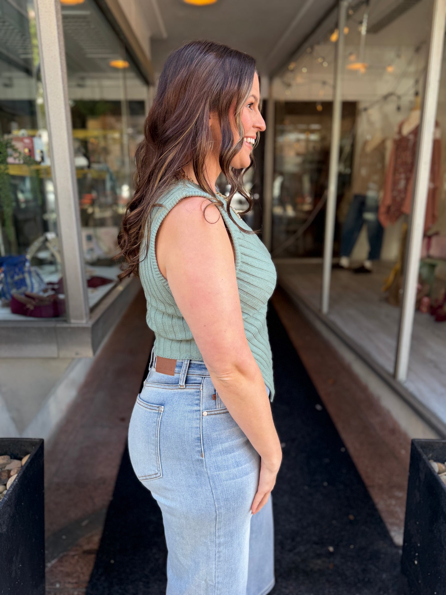 Big Shot Sleeveless Sweater