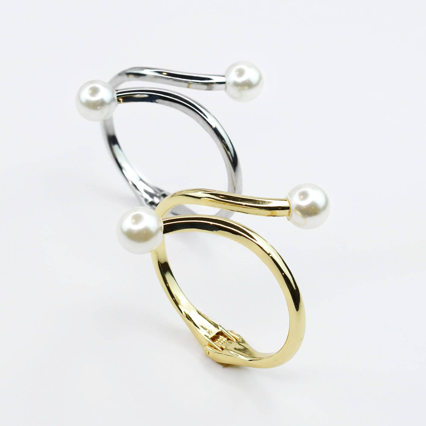 Kind of a Moment Double Pearl Bangle
