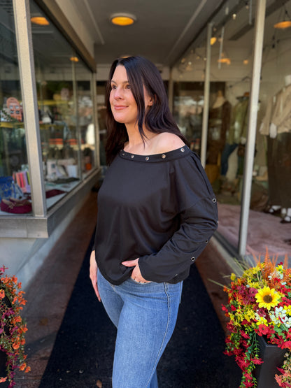 Auralis Metal Eyelet Top