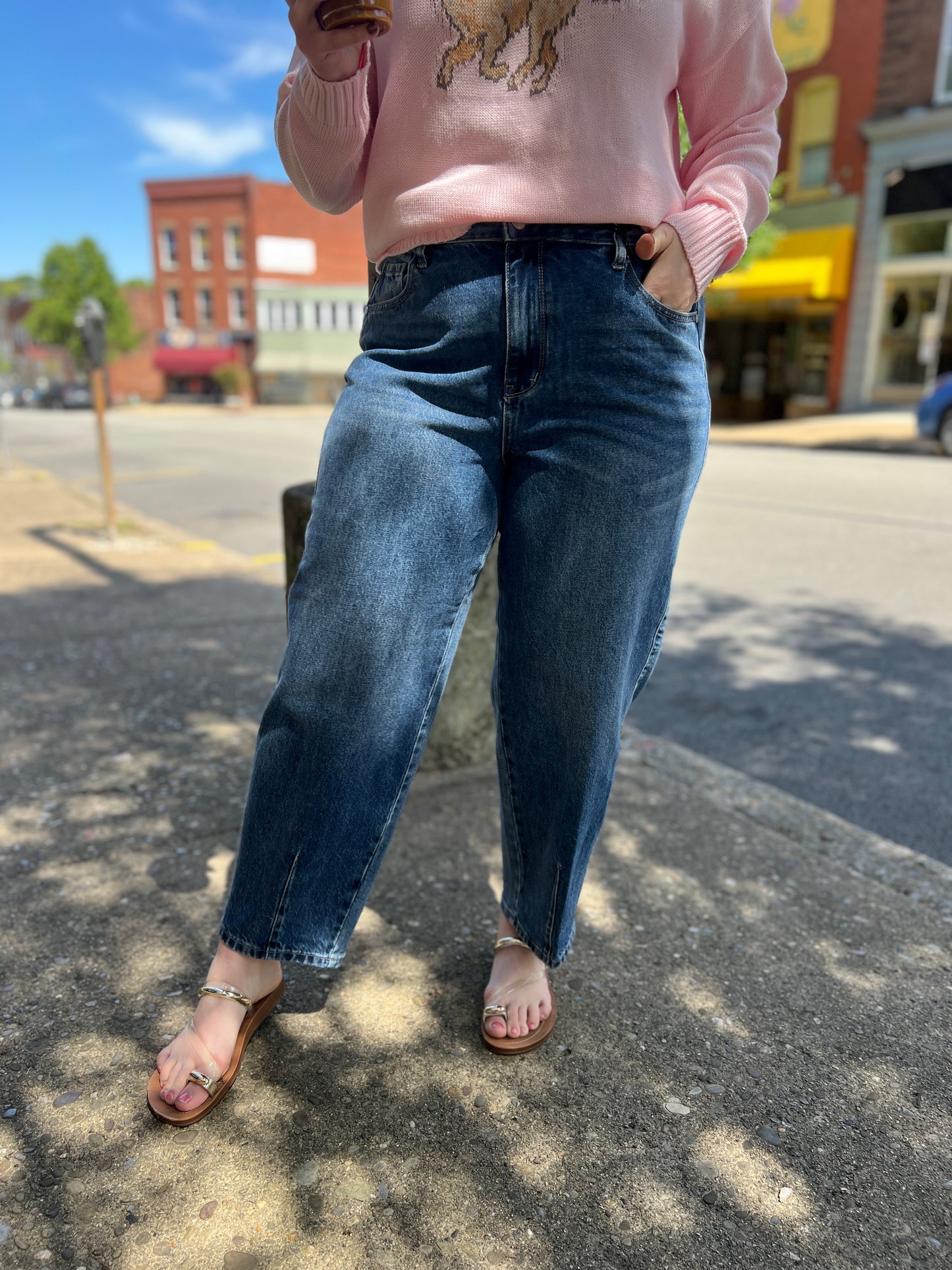 Judy Blue Medium Rise Barrel Jeans