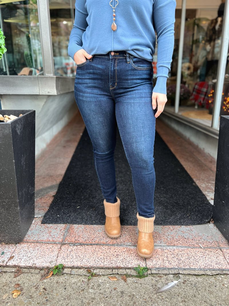 Judy Blue Core Skinnies