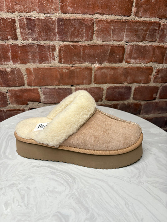 *Final Sale* Corkys Cuddle Up Slippers