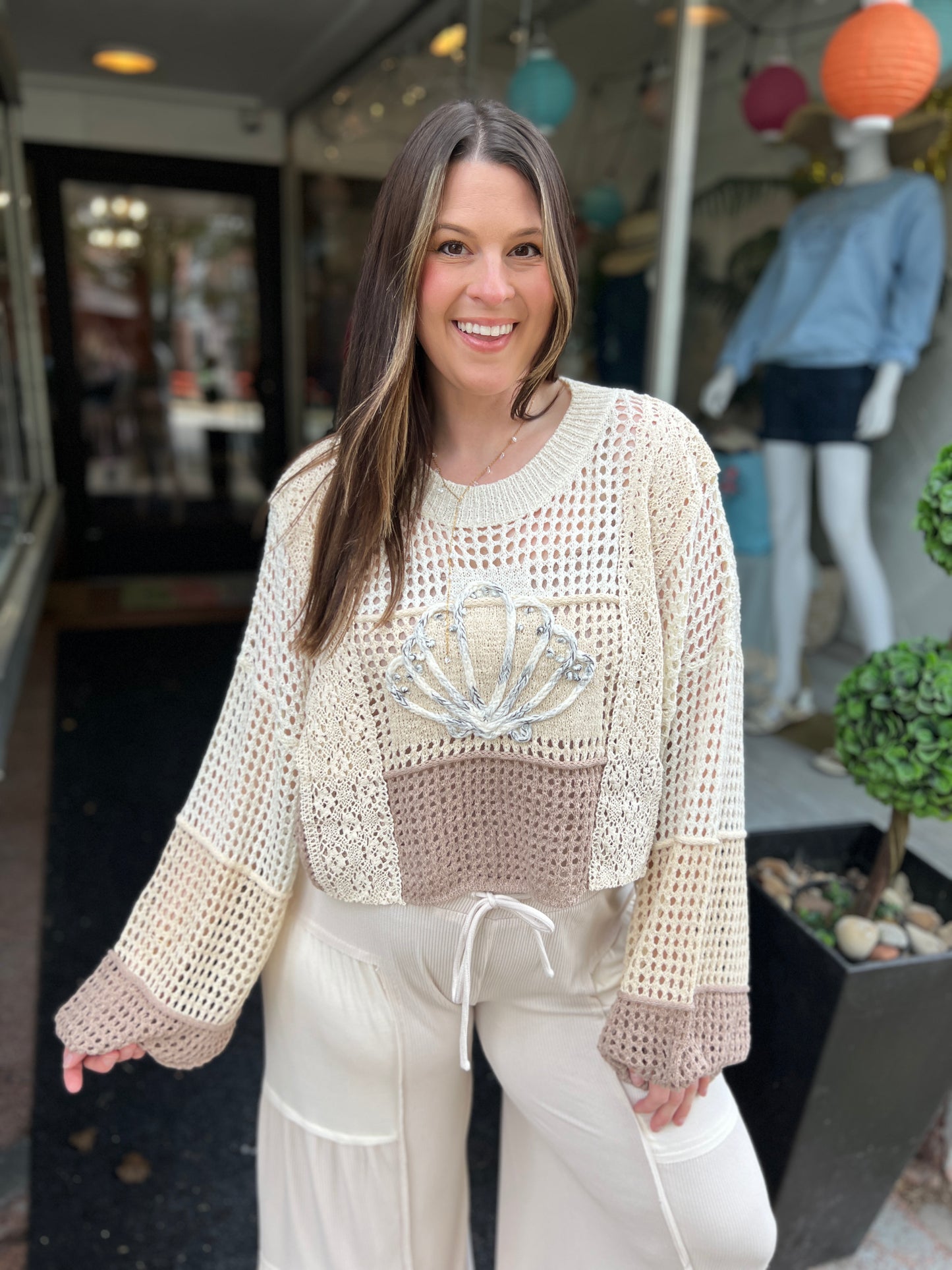 Shell Patch Open Knit Sweater