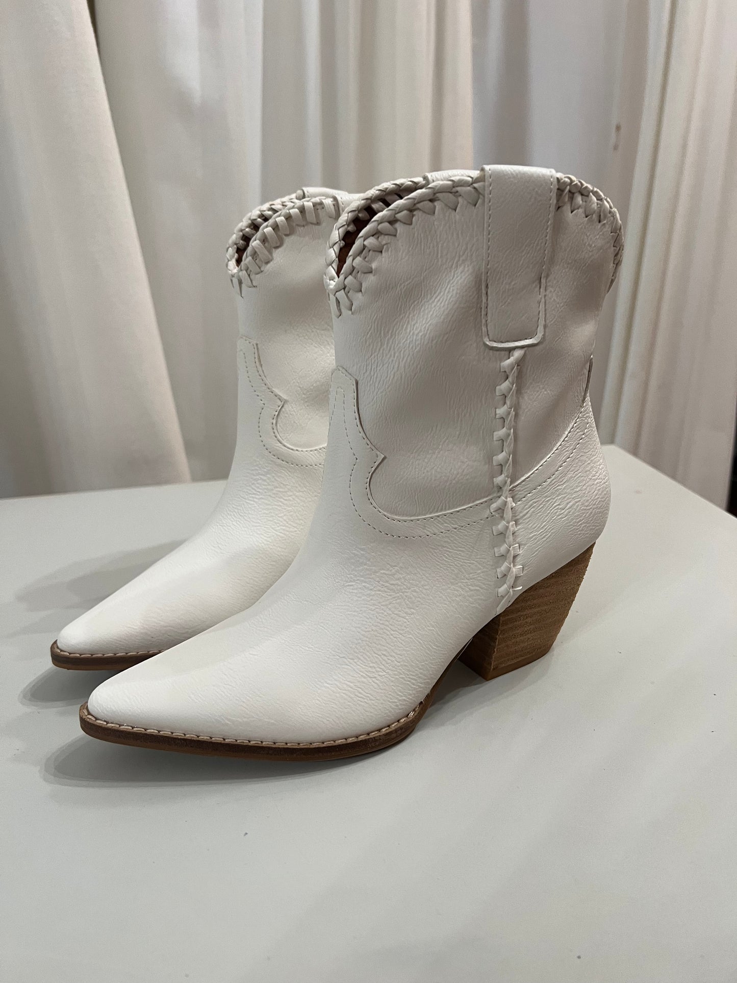 *Final Sale* Arisa Boots