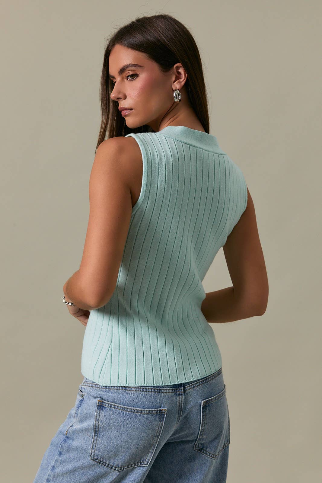Mint Condition Sleeveless Sweater