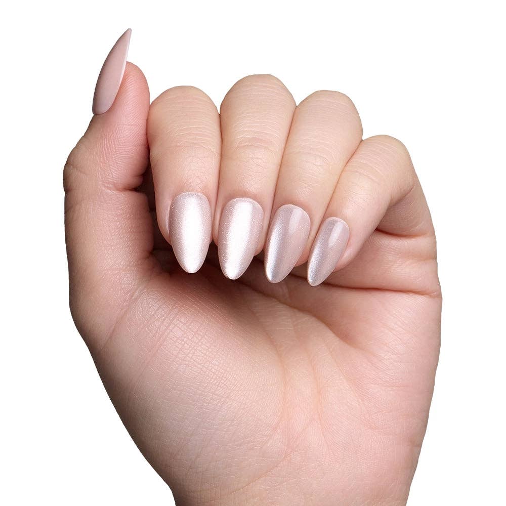 The Vow Press-On Nail Set