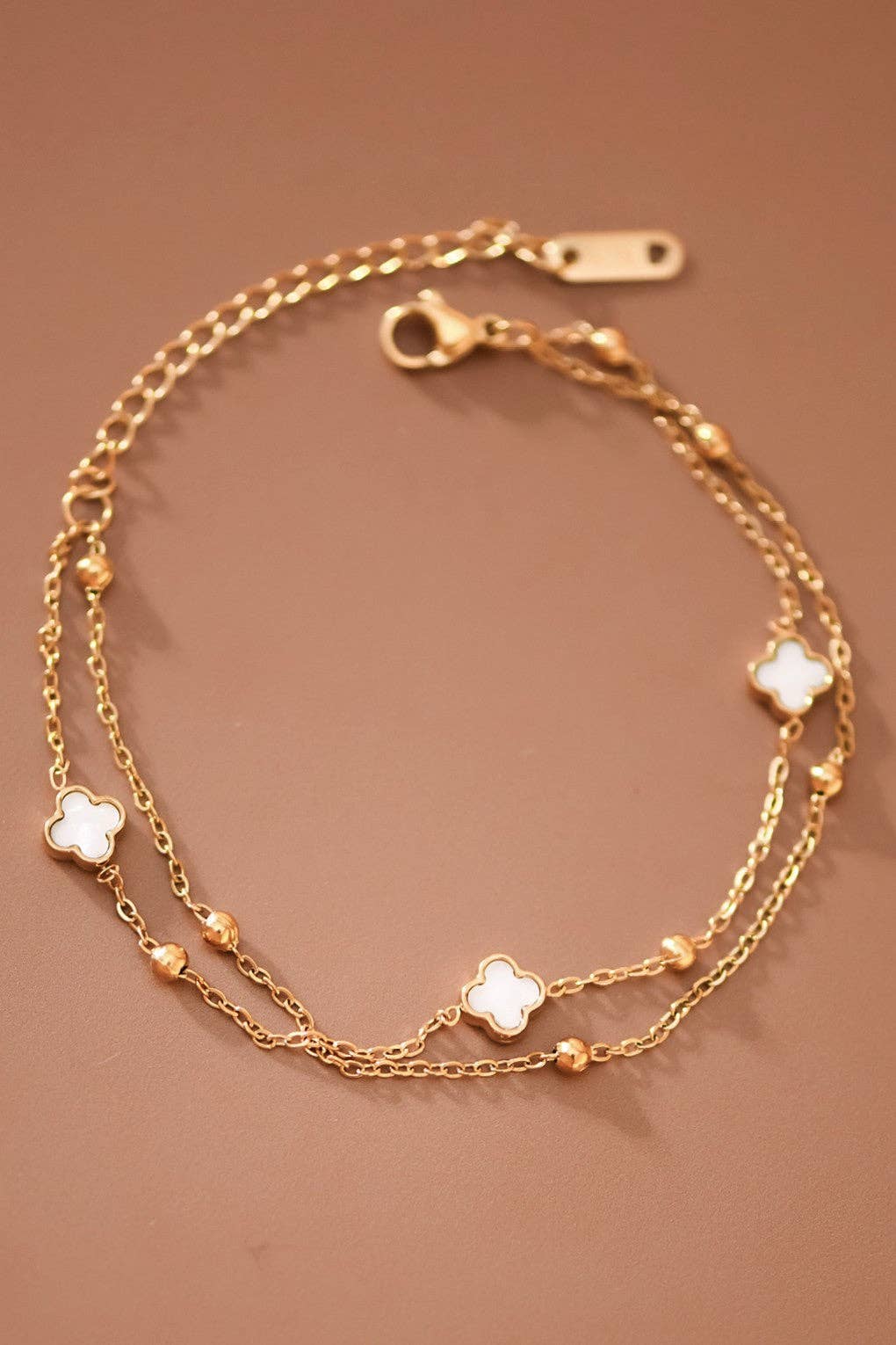 White Quatrefoil Gold Chain Bracelet