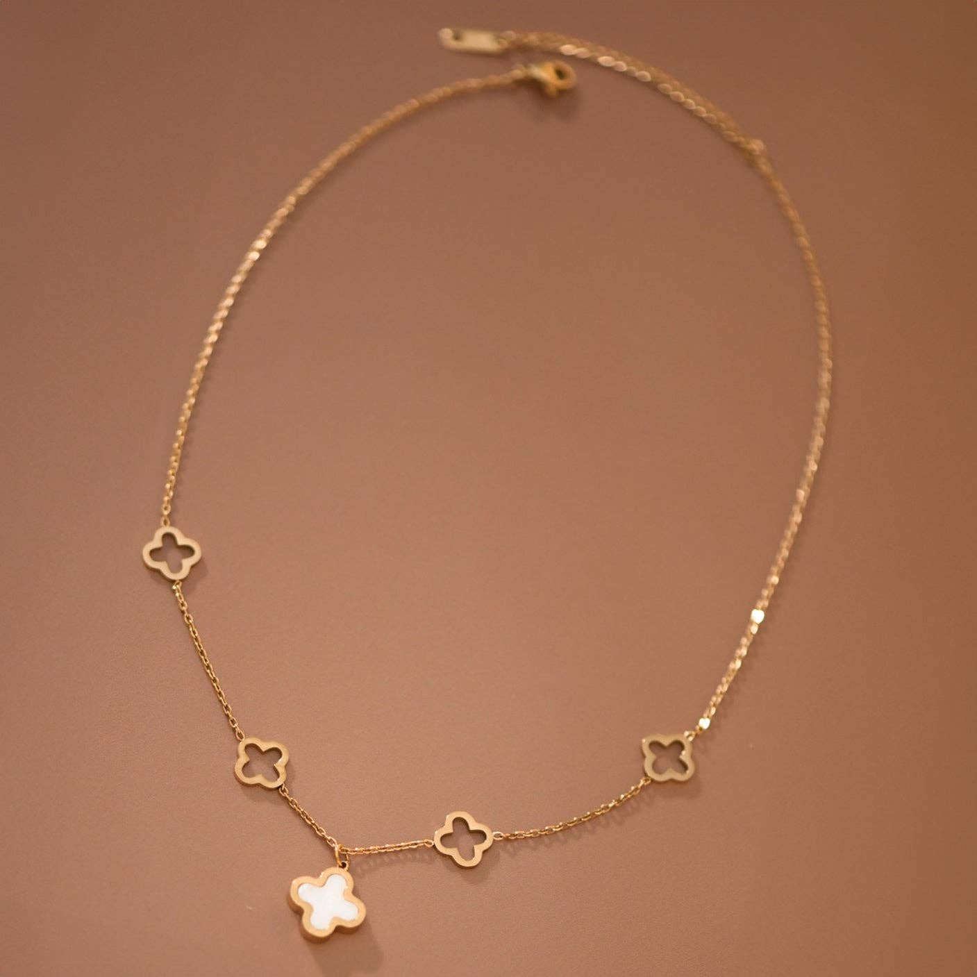 White Quatrefoil Gold Chain Necklace