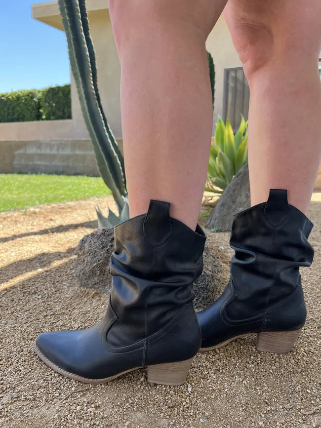 *Final Sale* Kick The Dust Up Cowgirl Boots