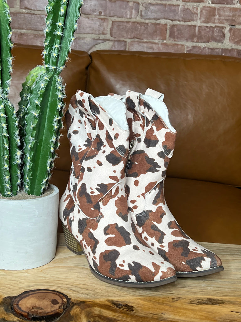 Cow pattern boots clearance