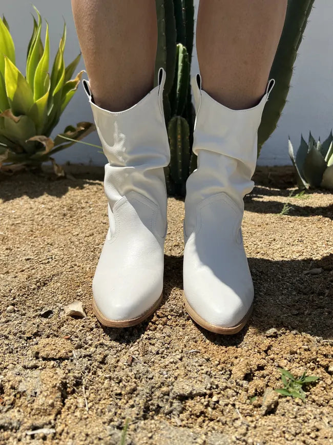 *Final Sale* Kick The Dust Up Cowgirl Boots